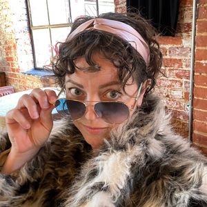 Meet your Posher, Melissa